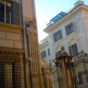 https://via-giulia-apartment.it-romehotels.com